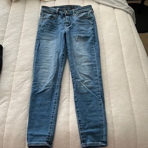 american eagle, next level stretch skinny jeans, size 6 short, blue
